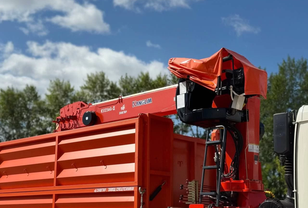 Самосвал КАМАЗ 43118 с КМУ Kanglim KS1256G-II, 2025 ЗАВГАР